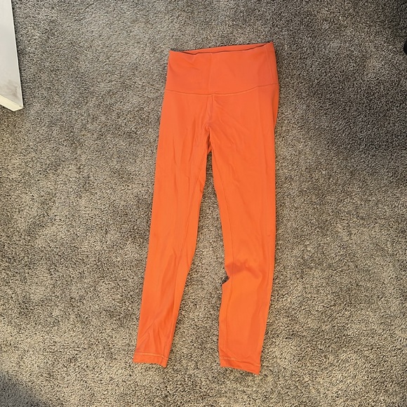 Lululemon High Rise Align Leggings 25” - Picture 2 of 2